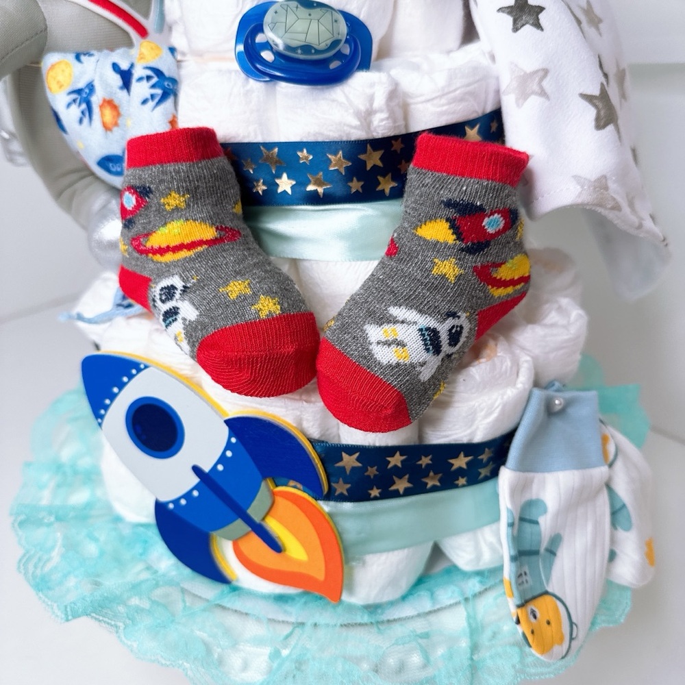Astronaut Diaper Cake, Baby Shower gift - Picture 2 of 7